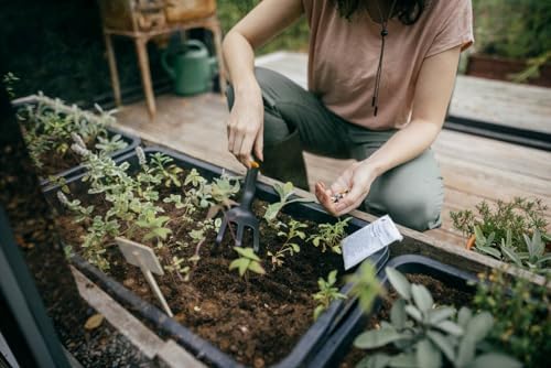 Fiskars Garden Tool Set, 3 Pieces, Cultivator, Planter and Transplanter, FiberComp Plastic 65% Recycled with Fibreglass, Black/Orange, Solid, 1076379 - Image 8