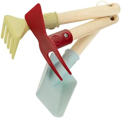 Theo Klein 7681 Herramientas de jardinería I Incluye pala, rastrillo y azada doble con mango corto de madera I Plástico reciclado I Apto para niños a partir de 3 años - Image 8